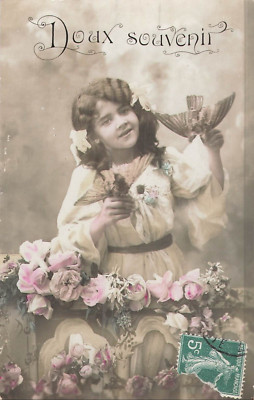 CP SOUVE SOUVENIR KLEINES BRAUNES MÄDCHEN MIT VÖGELN UND ROSEN BLUMEN