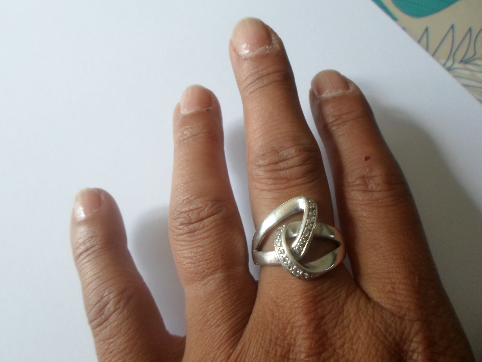 solid silver ring, interlaced, zirconiums, size 58 - image 2