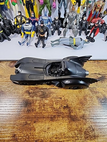 DC Universe Huge Action Figure Collection - Vtg And Modern - Bild 2 von 12