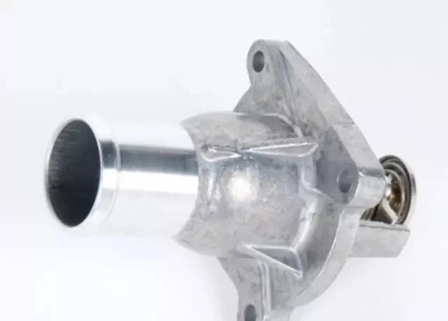 Genuino GM 2008 Saturn Astra Motor Refrigerante Termostato Salida de Agua 24435102 Foto 2 de 4