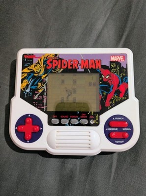 Hasbro Tiger Electronics Marvel Spider-Man Handheld Electronic Game F2839 Works