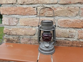 Feuerhand Super Baby 176 Special Sturm Laterne Petroleum Lampe K 1490 Rot