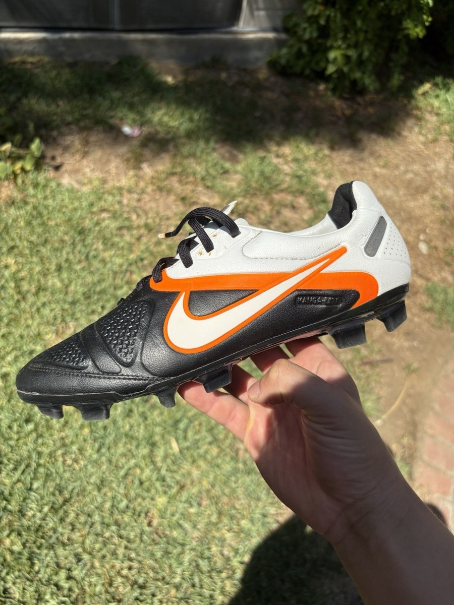 Nike CTR360 Maestri II Elite FG US 8.5 Black White Orange Carbon