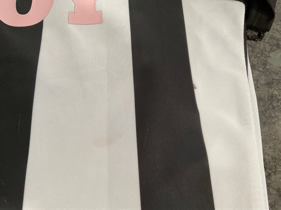 Conjunto de árbitro Playboy talla L falda corta talla L/XL Foto 4 de 4