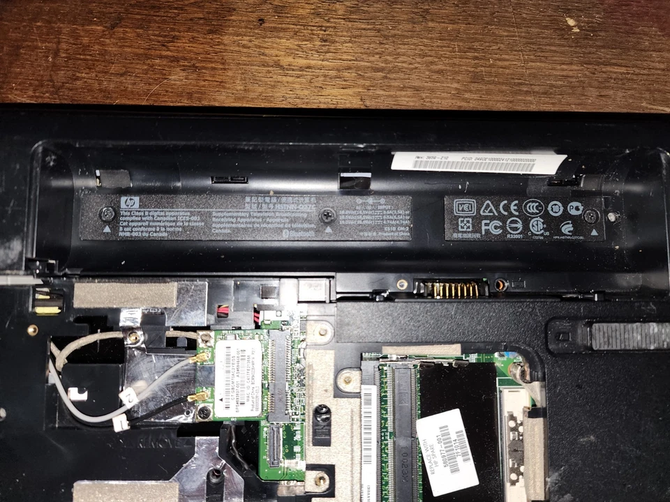 HP Pavilion dv6 Laptops - UNKNOWN CONDITION - image 4 of 4