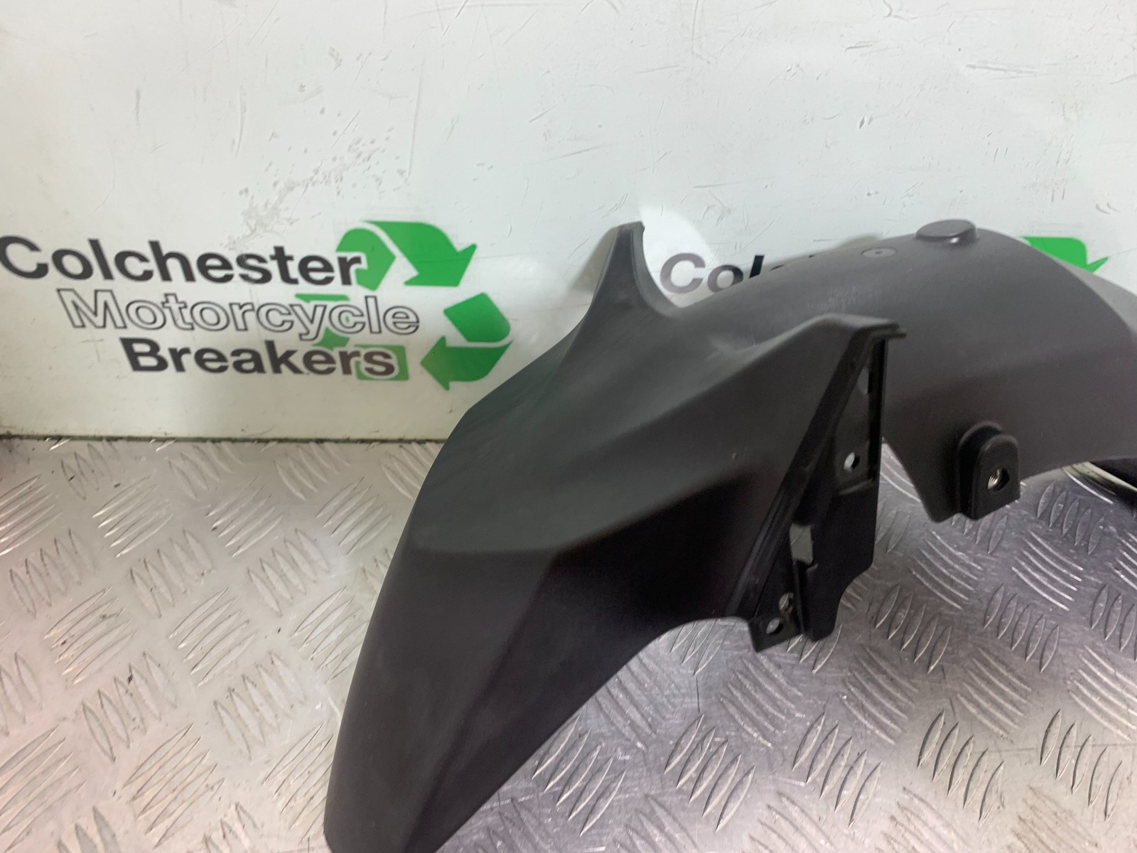 YAMAHA XMAX 300 FRONT MUDGUARD YEAR 2017-2020 (CMB1218)