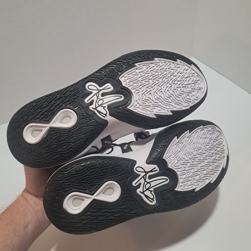 Size 12 - Nike Kyrie Infinity TB White Black - Picture 5 of 5