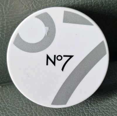 No7 Flawless Finishing Loose Powder Medium 13g