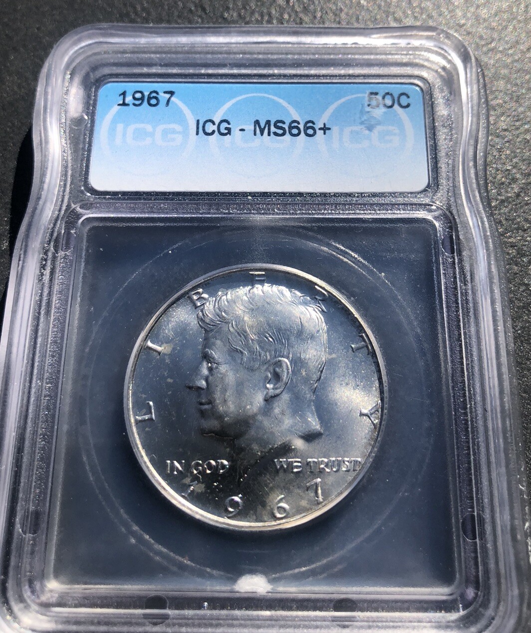Foto 1 di 2