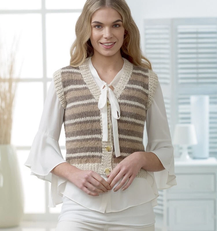 King Cole Knitting Book Supersoft Alpaca Chunky - Book 1 - Gloves, Snoods, Socks - Image 4 of 4