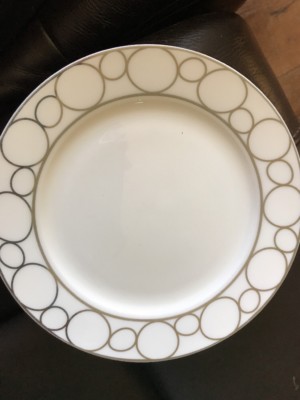 Ciroa Citoli Salad plate Platinum Circles On White Silver Trim 8 /2