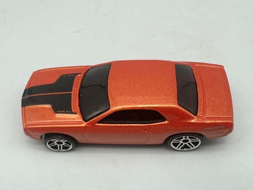 Lot of 3 Hot Wheels Dodge Challenger Concept, 3 Variations, 1:64, Excellent - Picture 12 of 19