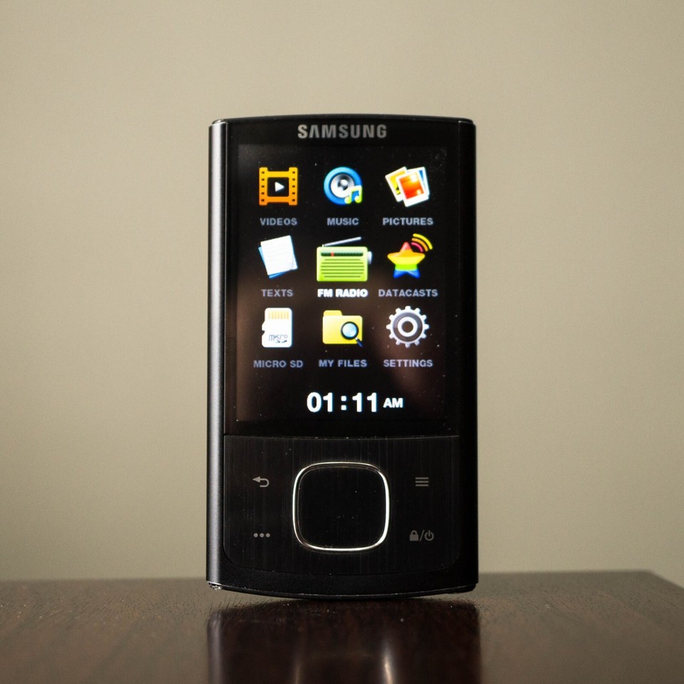 Samsung YP-R0 Mp3 Player - 4GB - FM - RECORD - VIDEO - PHOTO - SD Slot ...
