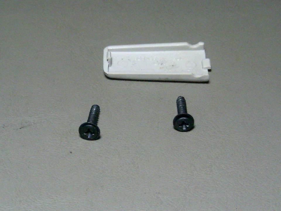 99-03 Pontiac Montana cúpula traseira cortesia parafusos de montagem leve + tampa - Imagem 2 de 3