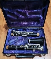 Vintage Bundy Selmer Resonite Clarinet Used Condition with Case. For Parts Only