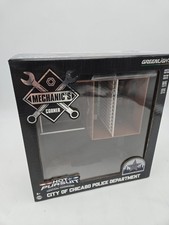 1:64 Mechanic's Corner Series 4 City of Chicago Police Greenlight