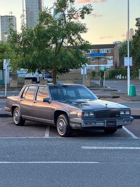 eBay - 1985 Cadillac Fleetwood Brougham...