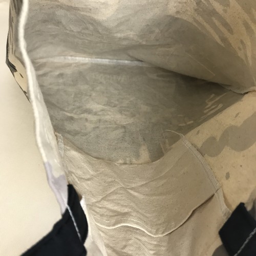 SIX OF CROWS GRISHAVERSE KEINE TRAUERNDEN KEINE BEERDIGUNGEN TASCHE AUS DEM DRUCK gebraucht - Bild 9 von 14