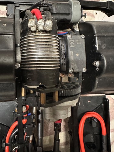 1:10 Scale Crawler Defender D110 Axial scx10 II metal axles with front overdrive - Picture 24 of 24
