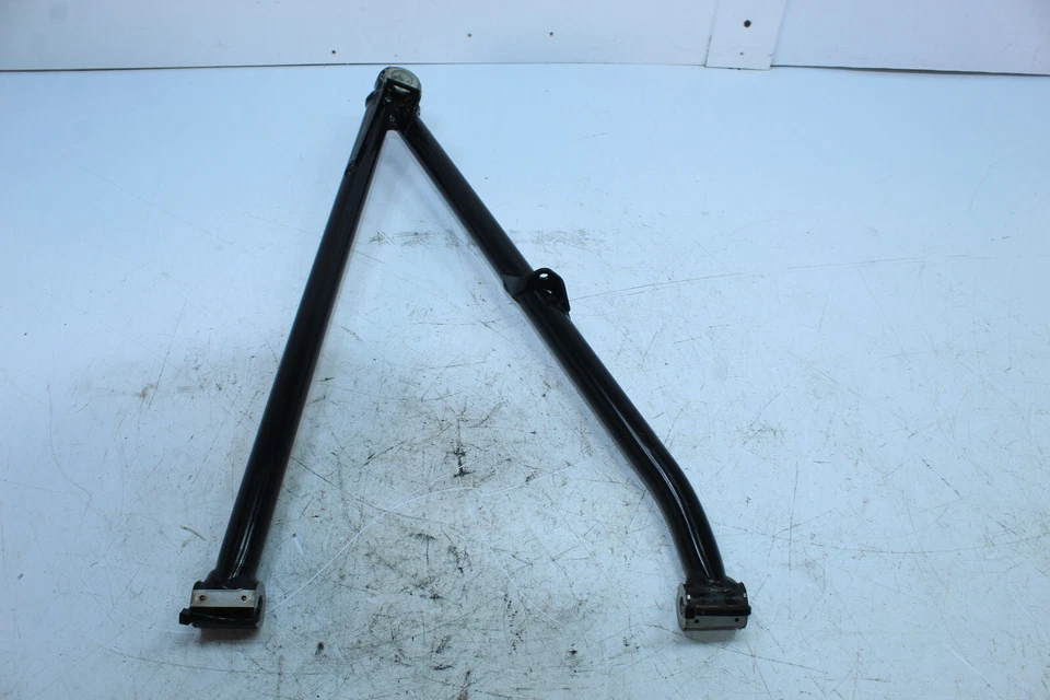 2015 SKI-DOO MXZ X 800R OEM FRONT LOWER RIGHT ARM BLACK EPOXY 505073426 - Изображение 2 из 4