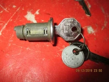 CHEVROLET/GMC TRUCK -CADILLAC-OLDS-PONTIAC-BUICK 1942-66- IGNITION-KEY CYLINDER