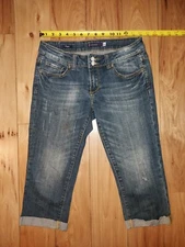 VIGOSS JEANS Women's Dark Wash Cuffed Capri's Size 3 Regular 28 X 17 EUC 