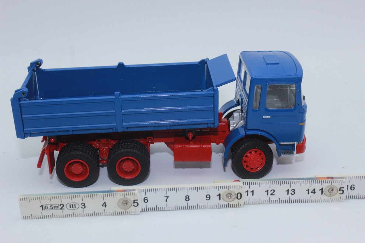 Conrad 1061 MAN F7 F8 3achs mit Dreiseitenkipper Kipper 1:50 Conrad 1061 MAN F7 F8 3achs mit Dreiseitenkipper Kipper 1:50