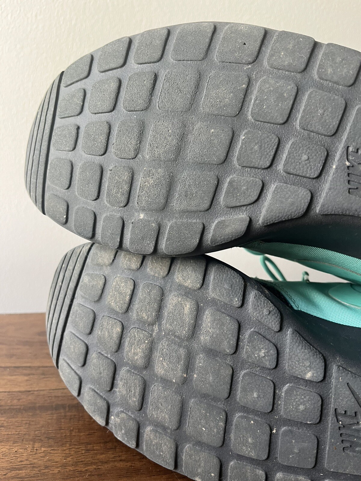 Nike Roshe Run Split Pack Anthracite Crystal Mint Size 11