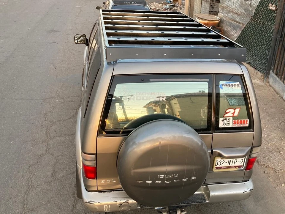 Baca para Isuzu Trooper 1992-2006 2da generación Foto 3 de 4