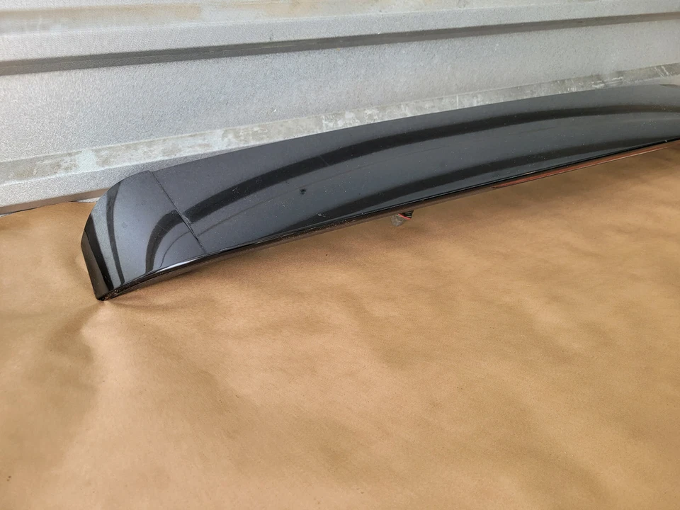 Alerón trasero negro para maletero Audi Q5 2009-2012 OEM con tercera luz se envía rápido Foto 4 de 4