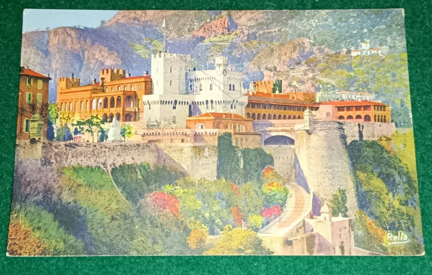 Foto 1 di 2