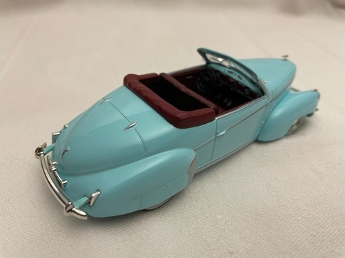Graham Paige Sharknose 1939 - 1/43 Ixo Altaya - Picture 4 of 6