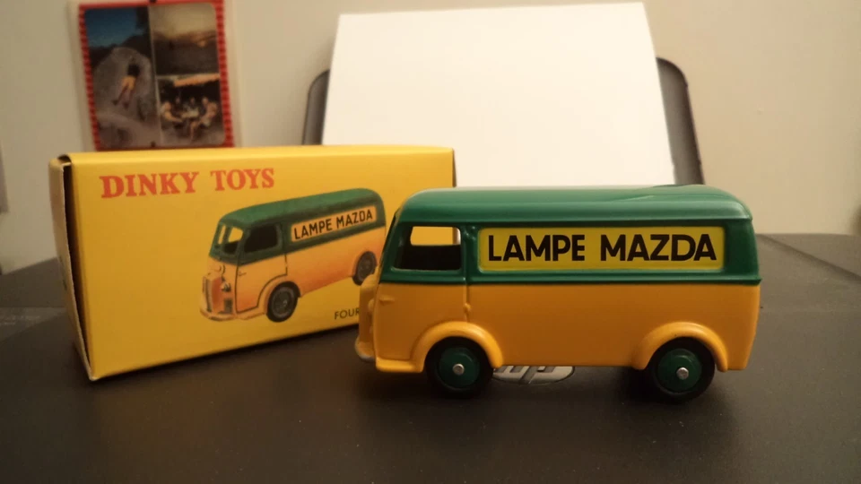 FOURGON MINIATURE PEUGEOT TOLE MAZDA DINKY TOYS - Photo 1/4