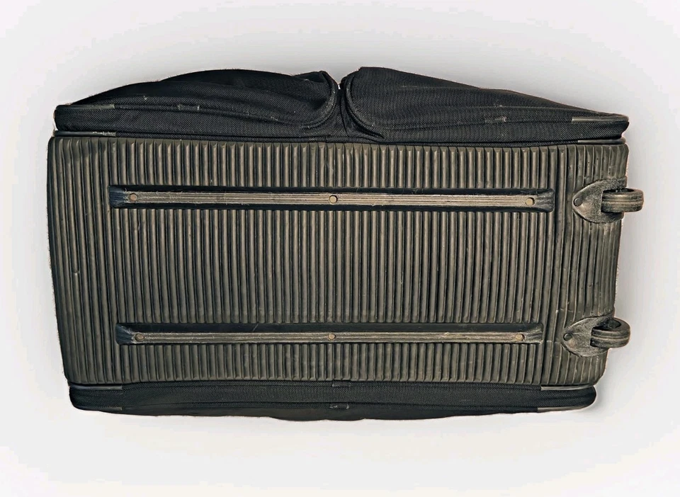 Briggs & Riley Baseline Black X-Large 31” Rolling Duffle Suitcase Bag - Image 3 of 4