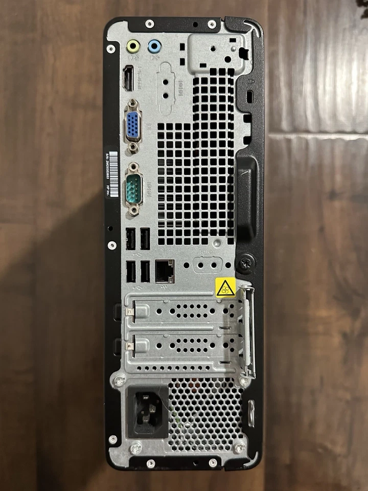 PC de escritorio HP Slim S01-PF1013W modelo TPC-F125-SF - usada sin cables Foto 2 de 4