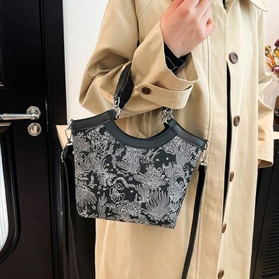 Hobos Bag Trendy Shoulder Crossbody Bag Small Handbag Purses Small Bucket Bag