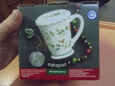 Vintage Pfaltzgraff Winterberry covered mug