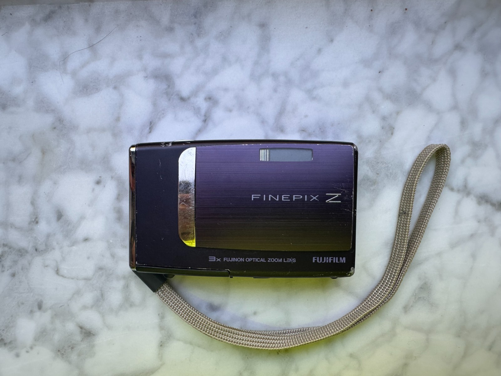 Fujifilm FinePix Z10fd 7,2 MP Fotocamera Digitale + Batteria e Caricatore