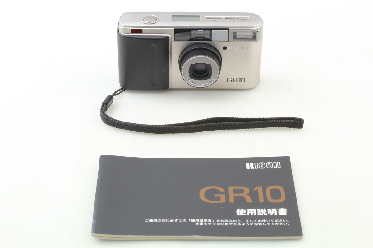 READ [A. Mint] Ricoh GR10 Silver 28mm F2.8 Point & Shoot 35mm Film