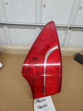 Driver Tail Light SWB Sport Incandescent Bulb Fits 13-16 SANTA FE 293825