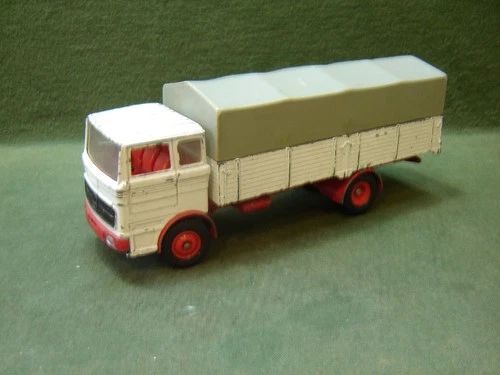 Vintage Dinky Toys No 940 Mercedes-Benz LP1920 Truck with Tilt