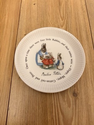 Wedgwood Beatrix Potter Peter Rabbit 6'' gerippter Teller Flopsy Made in England