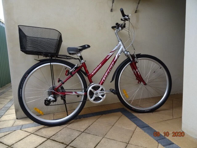 giant elwood se ladies bike