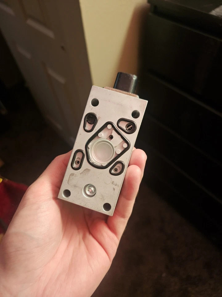 Danfoss Pvg Pves Electronic Control Valve 11164362 - Image 4 of 4