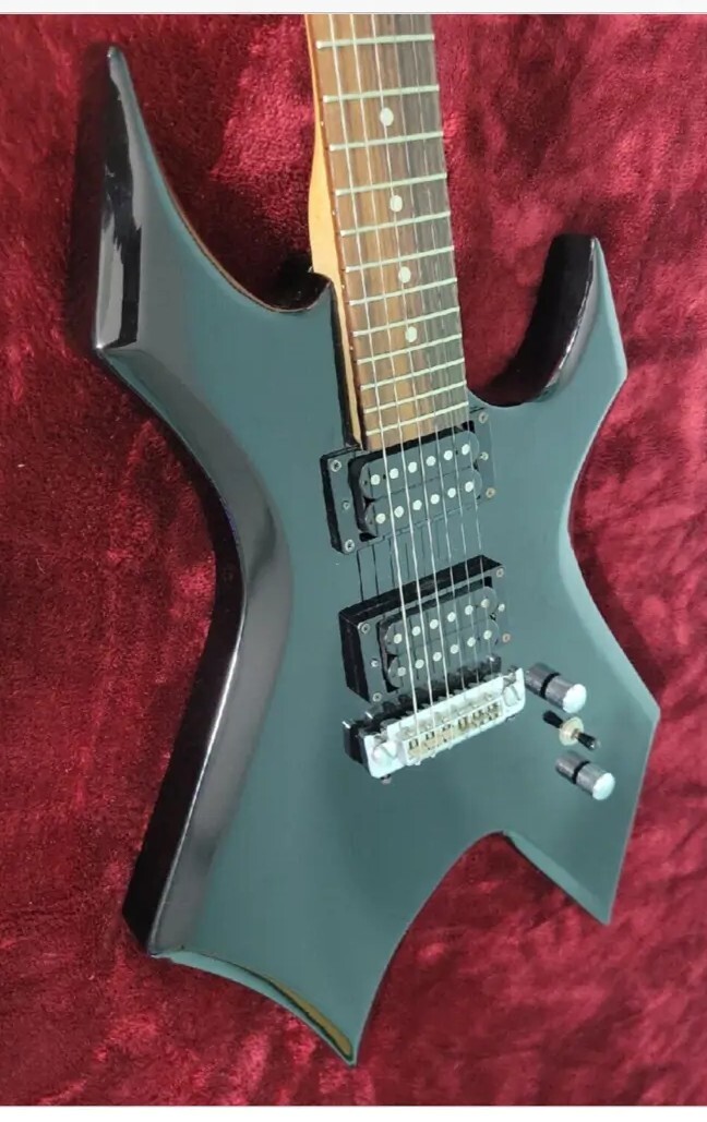 BC Rich Bronze Series Warlock Electric Guitar Humbuckers
