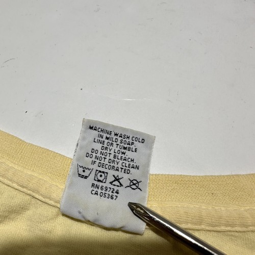 Vintage Columbia T Shirt Womens Medium Yellow Short Sleeve Crew Neck Hiking - Picture 4 of 13