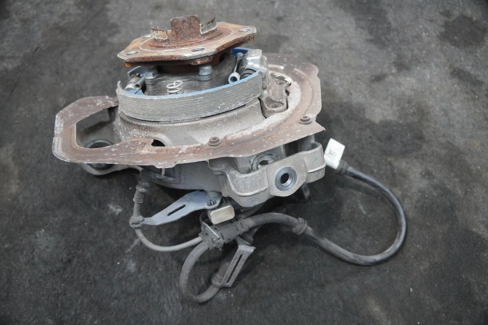 Cojinete de rueda de buje de nudillo de husillo trasero derecho 971505436B OEM Porsche Panamera 971 Foto 2 de 4