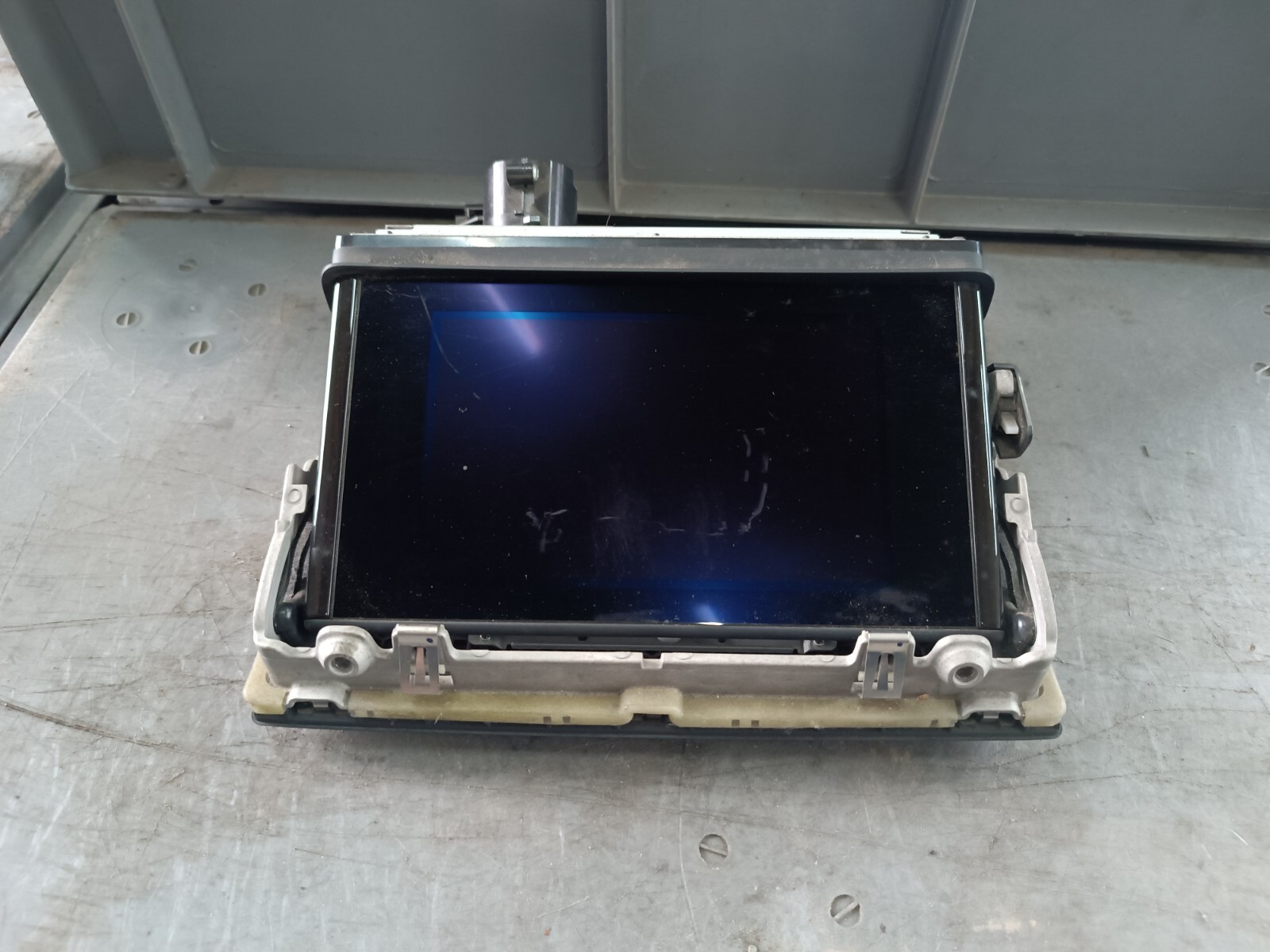 Original Audi A3 8V S3 MMI Screen Display Retractable 8V0857273B 8V0857974A