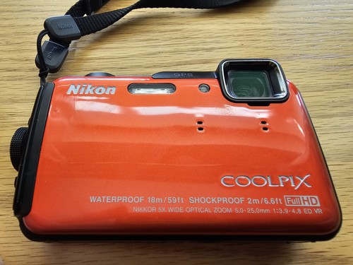 NIKON Coolpix AW110 Waterproof Camera 18 m orange with 2 batteries and charger. - Picture 5 of 11