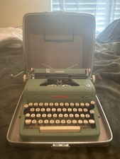Royal Quiet de Luxe Typewriter Seafoam Green 1950s Vintage with Case Works Good thumbnail